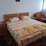 за гости петрови 2* Primorsko