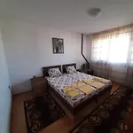 за гости петрови Primorsko