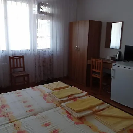 за гости петрови 2* Приморско