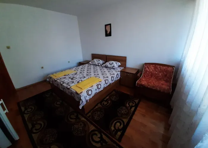 Πανσιόν за гости петрови 2*