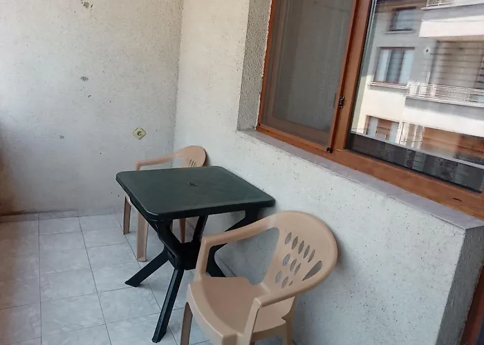 за гости петрови Πριμόρσκο